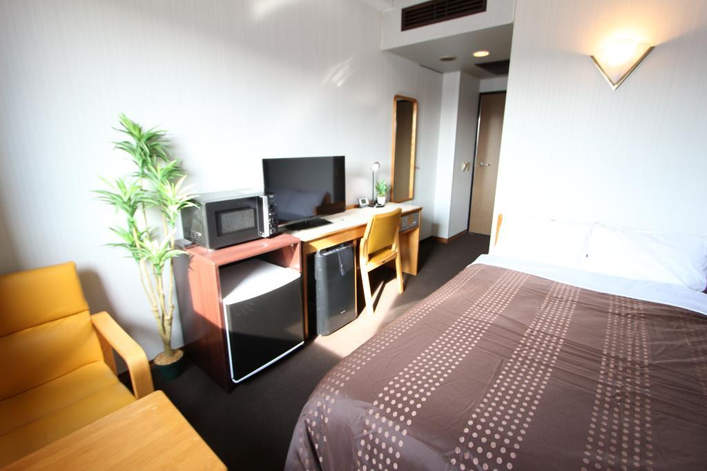 Hotel Livemax Budget Уцуномія Екстер'єр фото