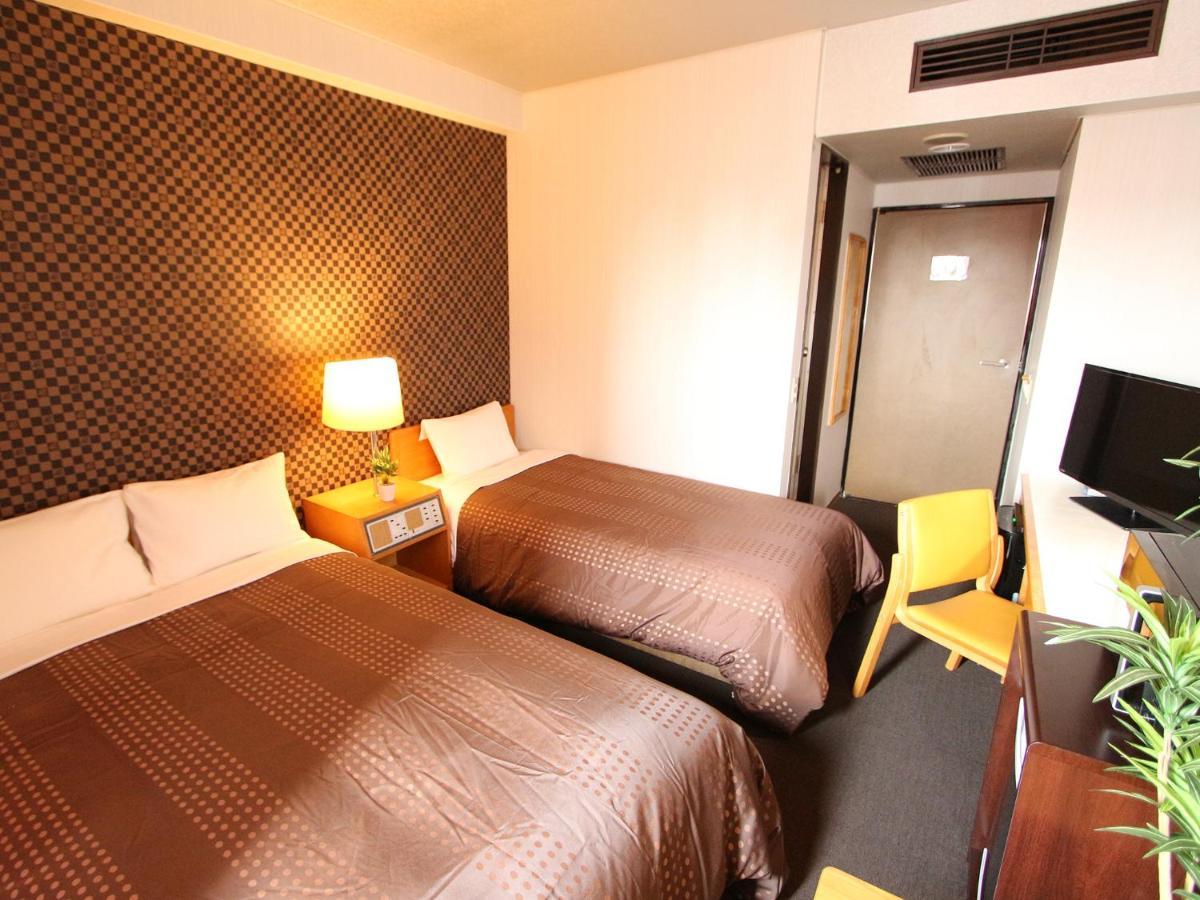 Hotel Livemax Budget Уцуномія Екстер'єр фото