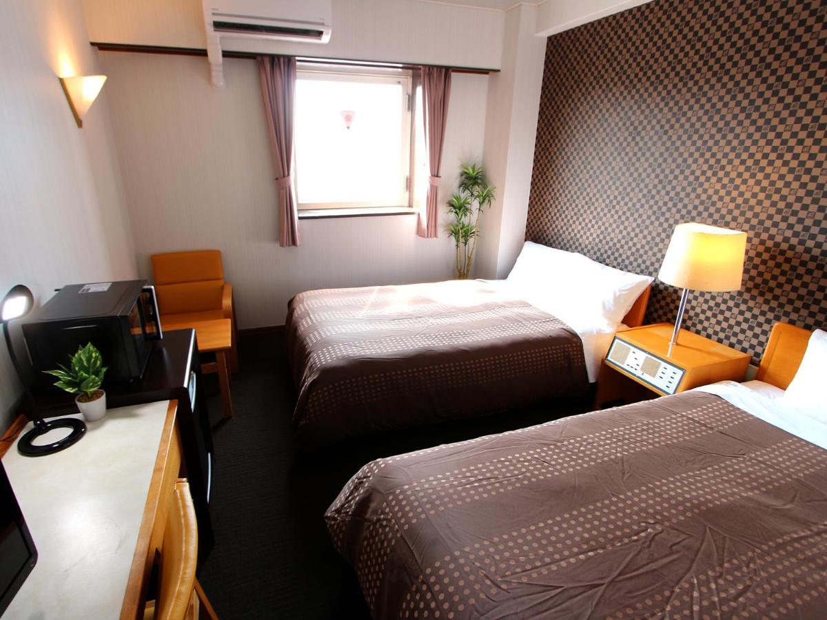 Hotel Livemax Budget Уцуномія Екстер'єр фото