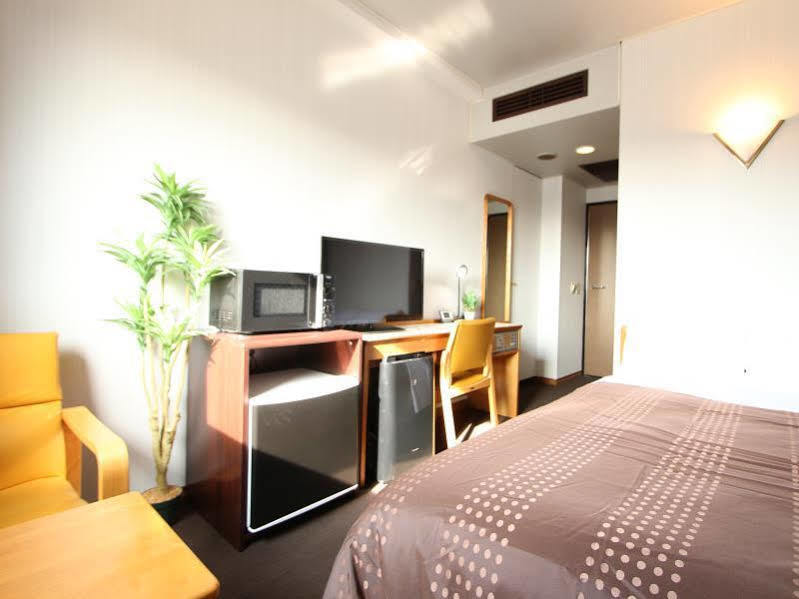 Hotel Livemax Budget Уцуномія Екстер'єр фото
