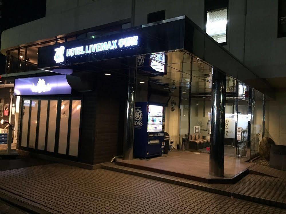 Hotel Livemax Budget Уцуномія Екстер'єр фото